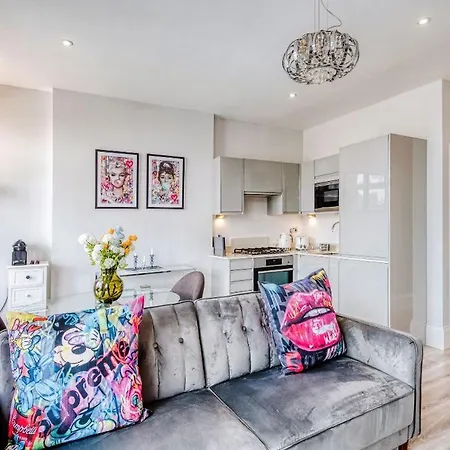 Holiday home Elegant 1 Bed Apartment- Hampstead Village *