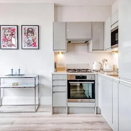 Holiday home Elegant 1 Bed Apartment- Hampstead Village *