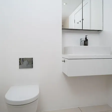 Appartamento Aircon 2 Bedr, 3 Beds, 2 Bath Covent Garden, Subway Londra