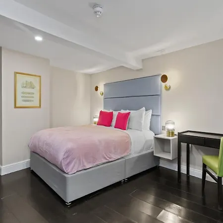 Apartment London's Boutique London