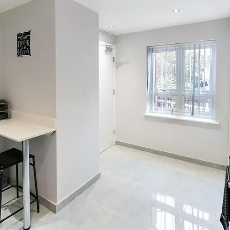 Luxury 5bd Guest house London