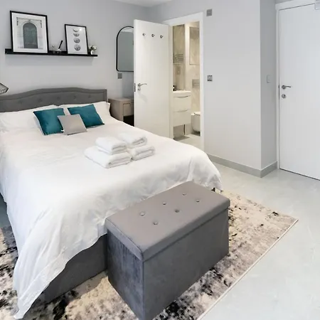Luxury 5bd