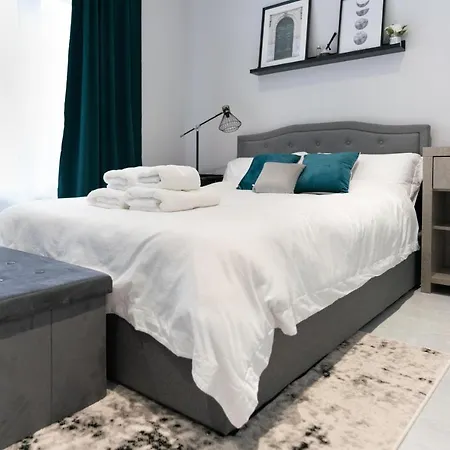 Luxury 5bd * London