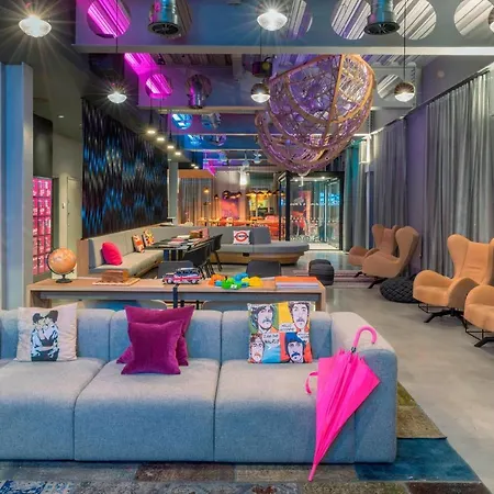Moxy Excel 4*
