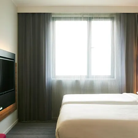 Hotel Moxy Excel 4*