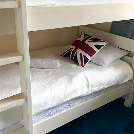 Flat 1