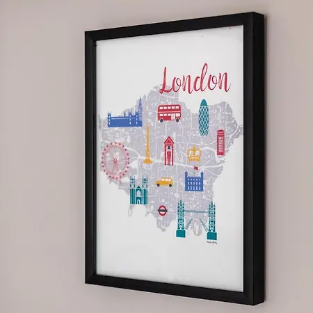 Spacious 2 Bedroom In Camden Apartment London