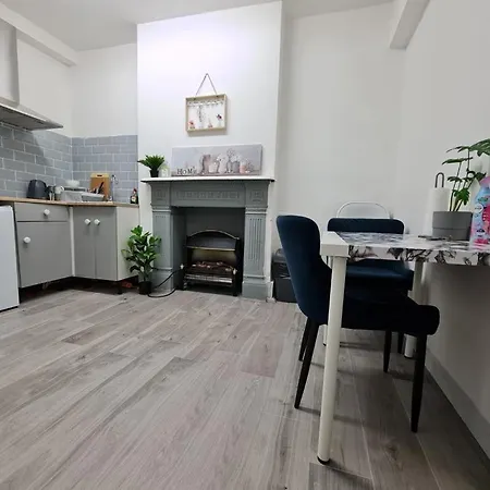 Apartment Lovely Private Near Central London