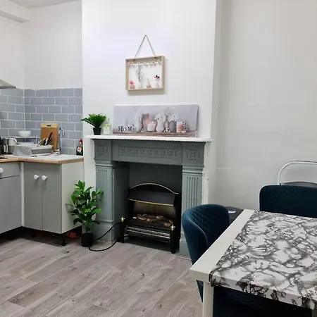 Apartment Lovely Private Near Central