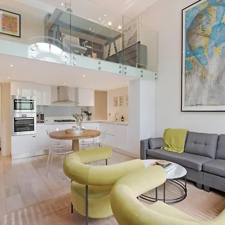 Holiday home The Artists Hideaway-2 Bed Mezzanine In Paddington *