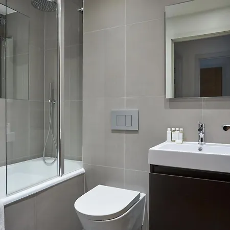 Hammersmith Mews By Viridian Apartment London