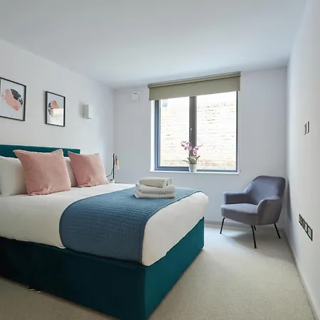 Hammersmith Mews By Viridian Apartment London