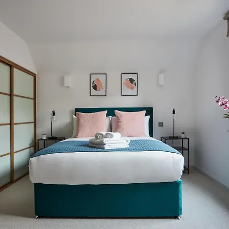 Hammersmith Mews By Viridian * London