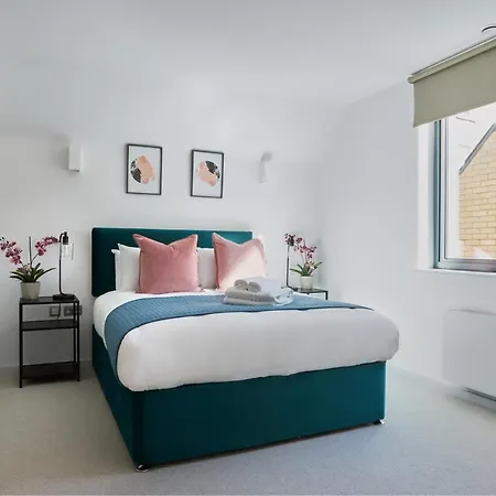Hammersmith Mews By Viridian * London
