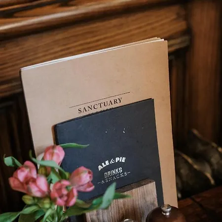The Sanctuary House Hotel 3*