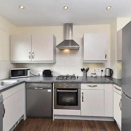 Beautiful 4-bedroom Flat In Bridge/borough! Apartment London