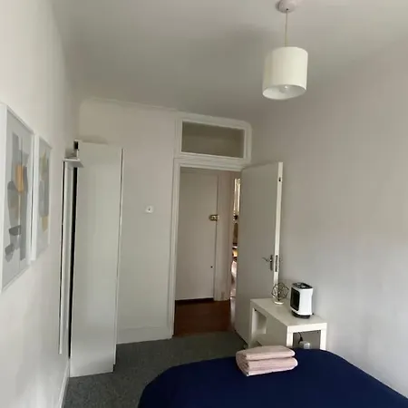 Appartement 2 Bedroom Flat In Camberwell - Location With Excellent Connections To Tourist Attractions And Main Airports