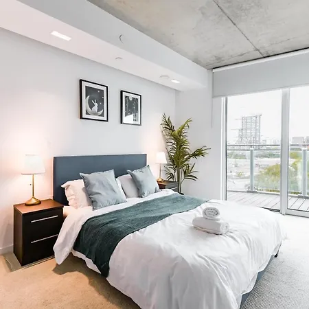 Khayat Homes - The Curve - One Bed *