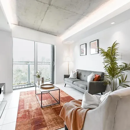 Khayat Homes - The Curve - One Bed Apartment *