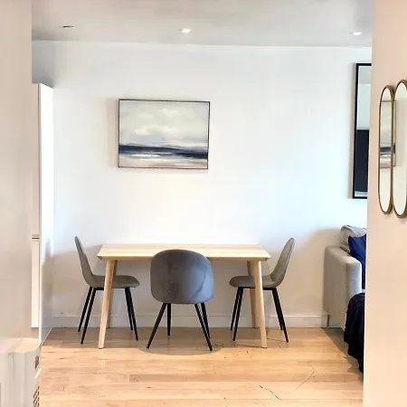 Md : Stunning 2 Bedroom 2 Bath - Royal Docks Apartment