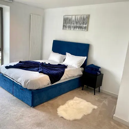 Md : Stunning 2 Bedroom 2 Bath - Royal Docks *