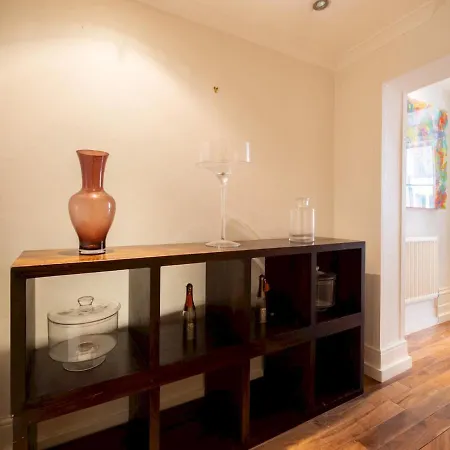 Cosy 1 Bedroom Flat Centrally Located In Chelsea