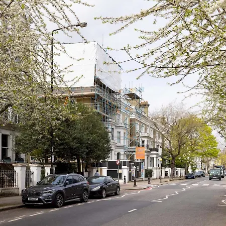 Cosy 1 Bedroom Flat Centrally Located In Chelsea Apartment *