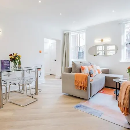 House 10 Mins To Tower Bridge Hot Tub & Parking * London