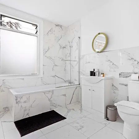Parea Living - Hackney, 4-bedroom Victorian House W Big Garden Casa vacanze *