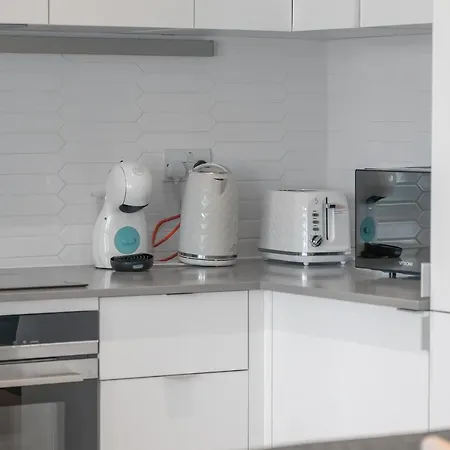 Livestay-modern Next To Wembley Stadium