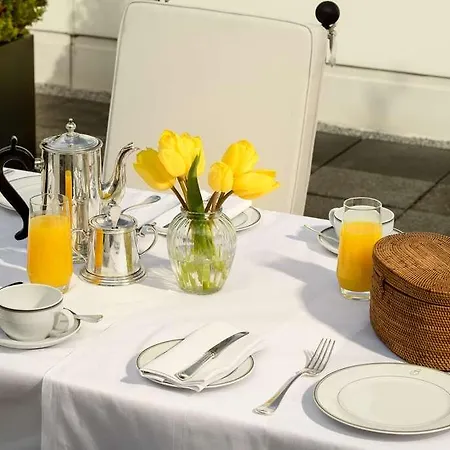 The Beaumont Mayfair 5*