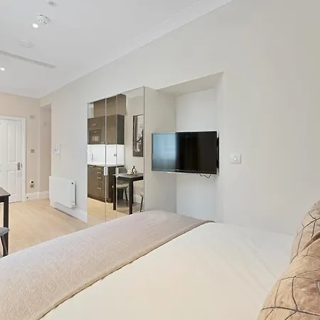 Cleveland Residences Paddington 아파트 *