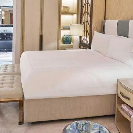 Hotel Claridge's, Maybourne Collection 5*