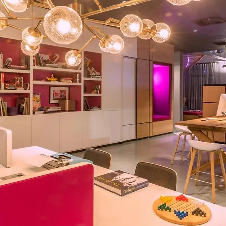Moxy Excel 4*