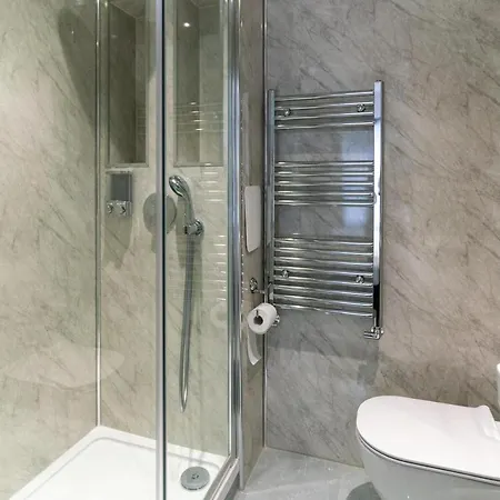 Luxury 5bd * London