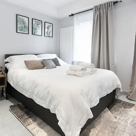 Luxury 5bd * London