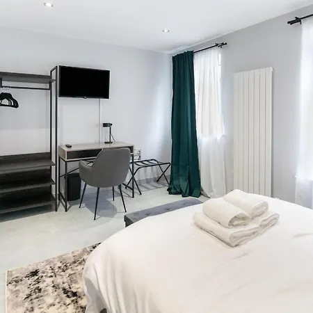 Luxury 5bd Guest house London