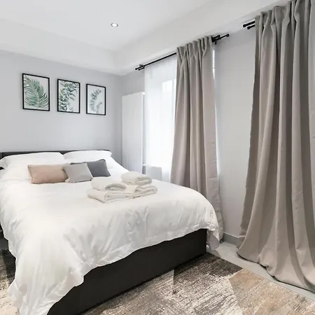 Luxury 5bd *