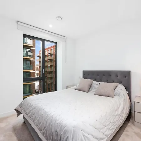 Riverside View Apartment