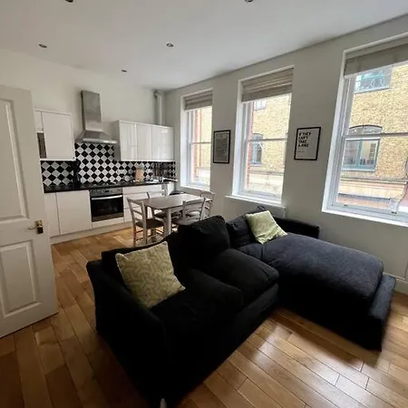 1-bed Flat In Historic Camden London