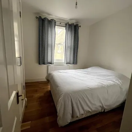Apartment 1-bed Flat In Historic Camden *