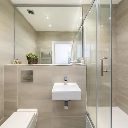 Stunning 2 Bed 2 Bath Luxury Apartment! Apartment