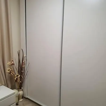 2 Bedroom Flat In Vauxhall,