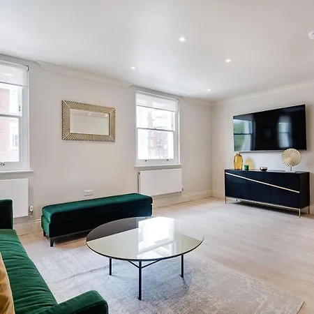 Marble Arch 4-hosted By Sweetstay London