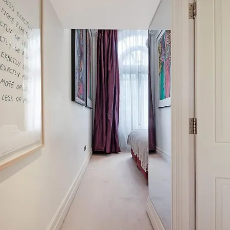 Holiday home The Artists Hideaway-2 Bed Mezzanine In Paddington London