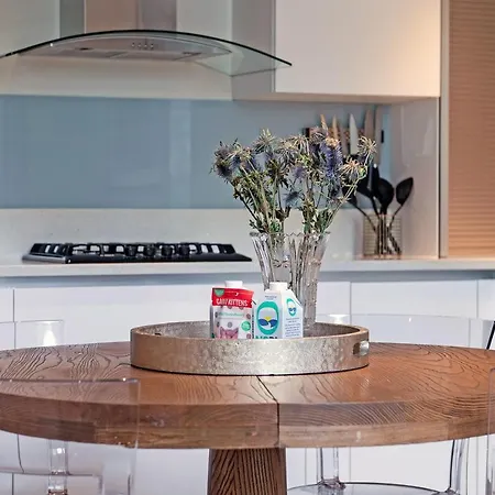 Holiday home The Artists Hideaway-2 Bed Mezzanine In Paddington London