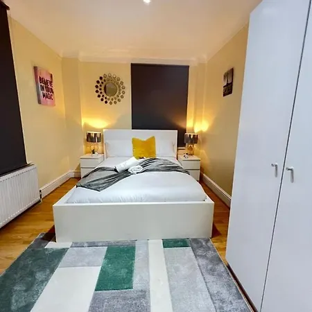 Comfy 2 Bedroom Flat Edgware Road