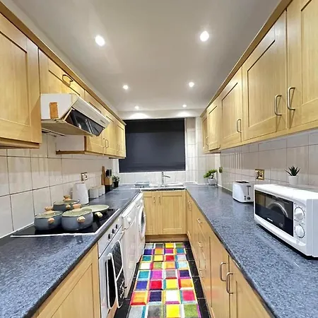 Apartamento Comfy 2 Bedroom Flat Edgware Road Londres