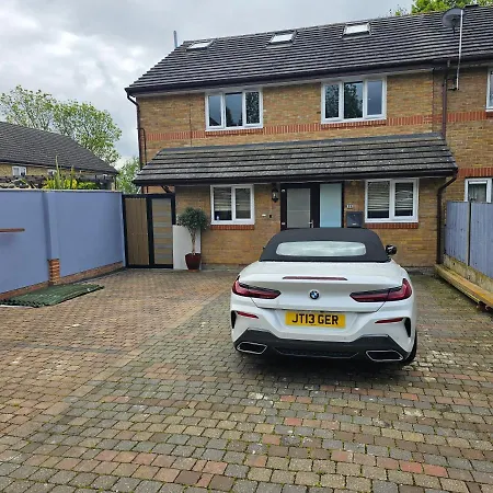 Entire 2 Bed Jasmine Fully Serviced * Beckenham