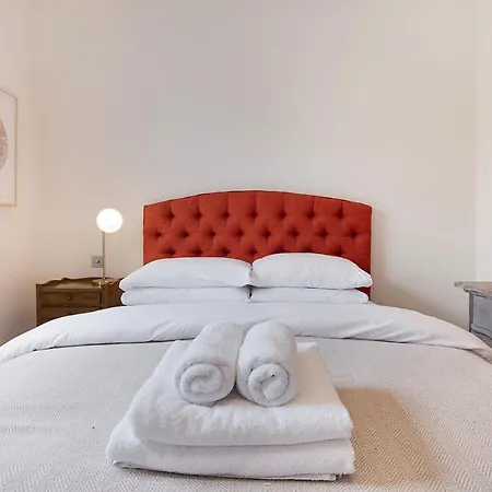 The Artists Hideaway-2 Bed Mezzanine In Paddington Holiday home *